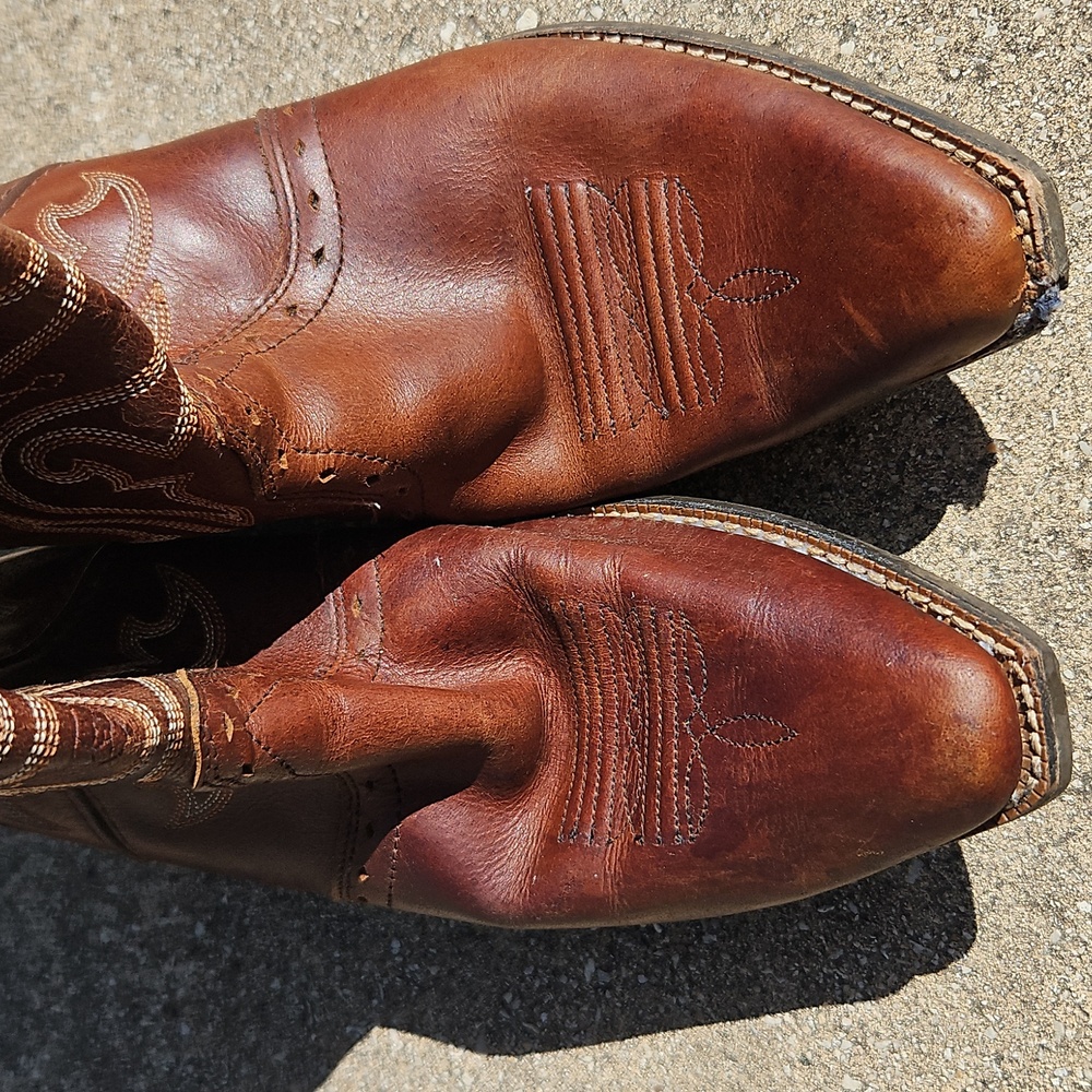 Ariat Womens Heritage Embroidery Snip Toe Cowboy Boots Size 4